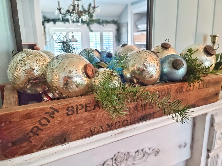 How to Create Christmas Holiday Vignettes in as Little as 5 Minutes