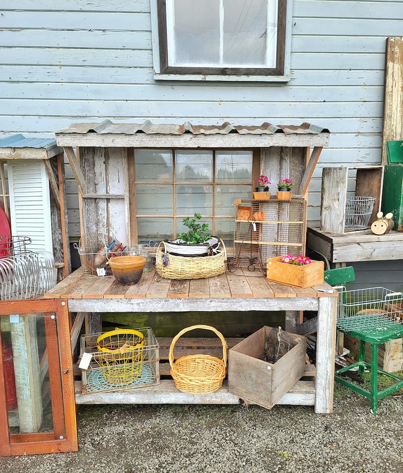 Thrifting with the Gals Valley Vintage Market pop up with vintage home and garden décor
