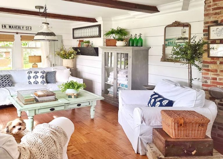 Welcome to My Beach Cottage Spring Home Tour - Shiplap and Shells