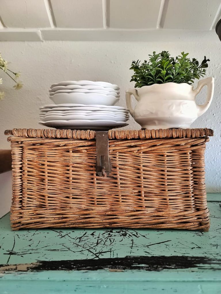wicker picnic basket and ironstone