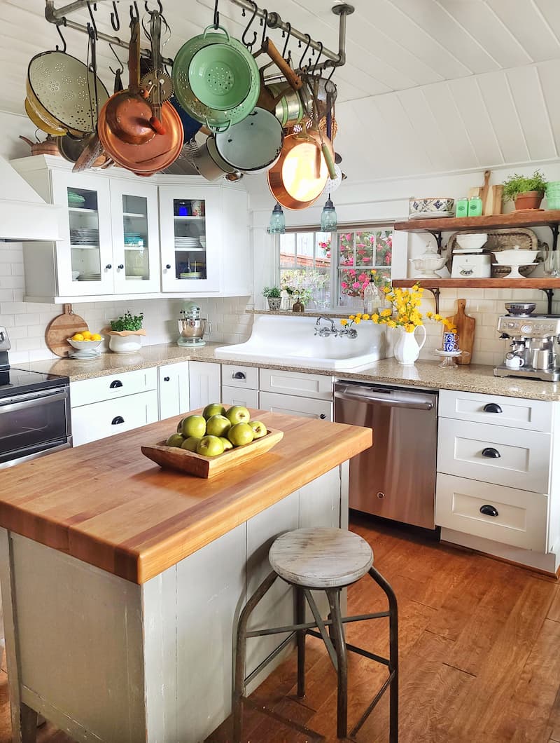 Simple Spring Cottage Kitchen Refresh - Shiplap and Shells