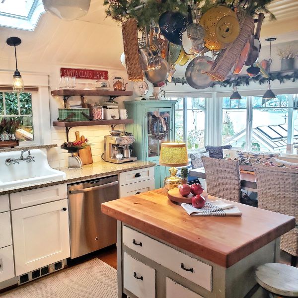 Cottage style kitchen decorated for Christmas