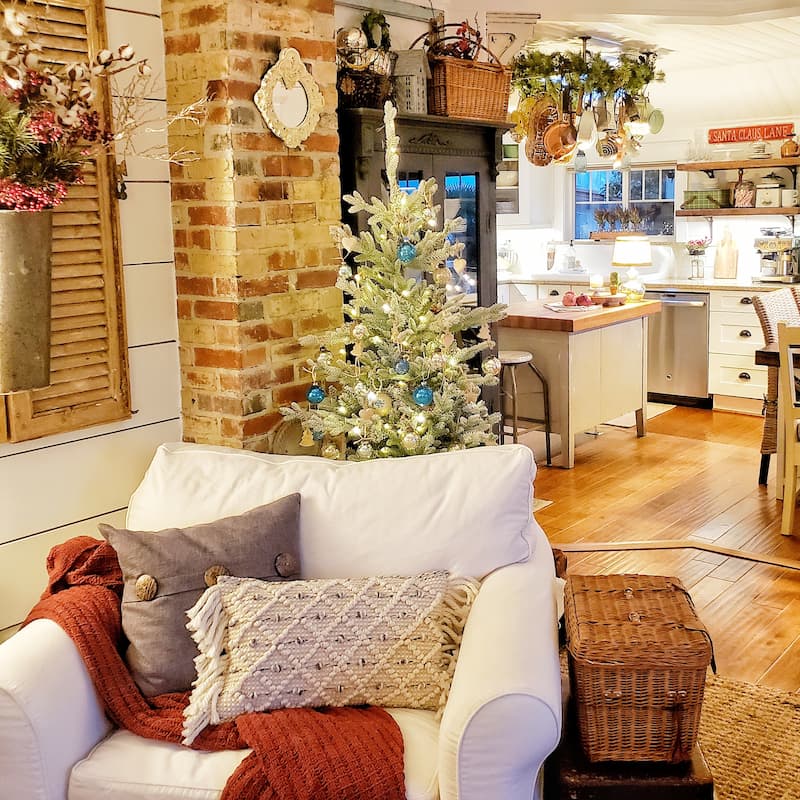 Christmas cottage style living room