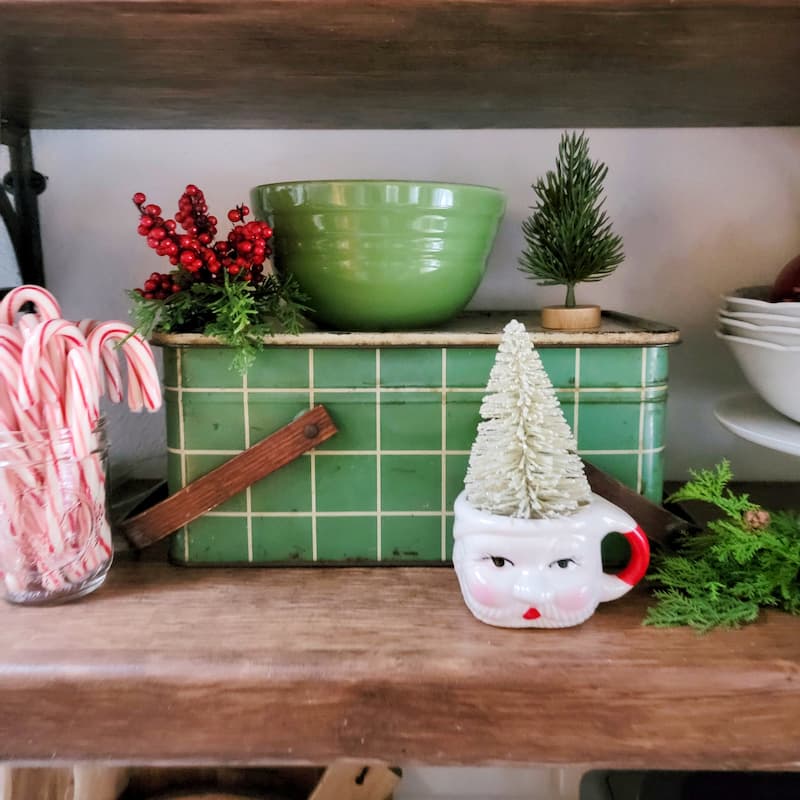 vintage Christmas kitchen décor