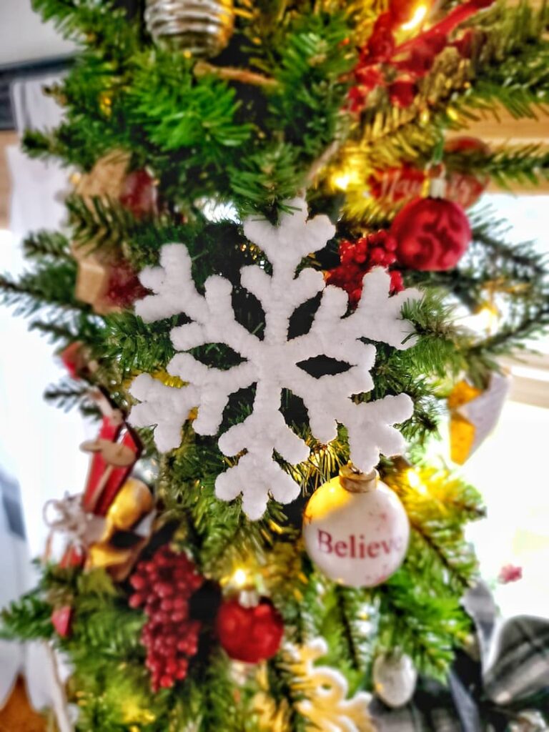 white snowflake ornament