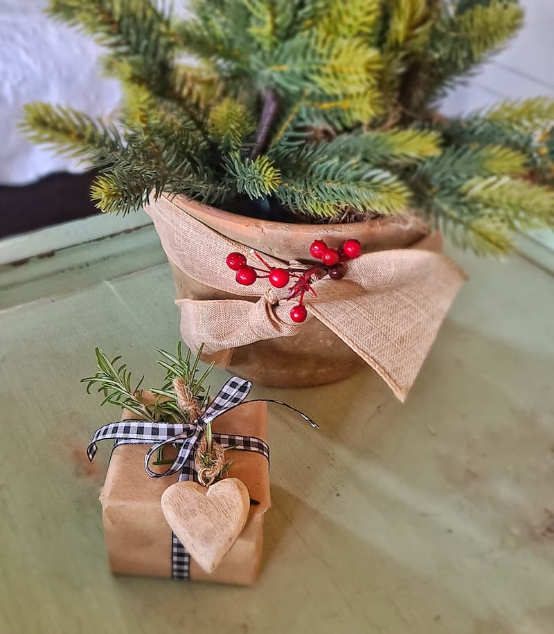 Mini Christmas tree and wrapped gift