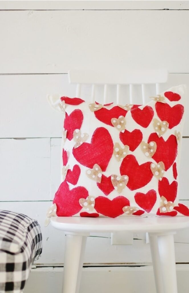 DIY Valentine's Day heart pillow ideas