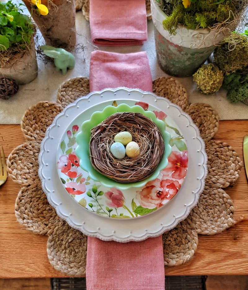 Easter table place setting
