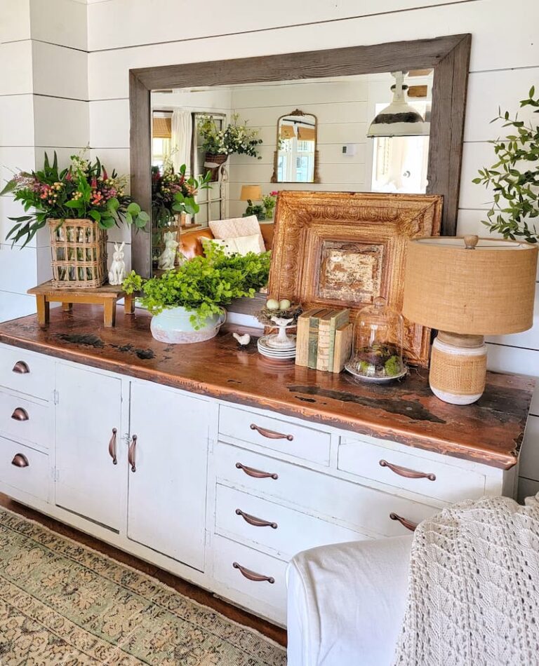 Celebrating Spring With a Cheerful Cottage Style Home Tour - Shiplap ...