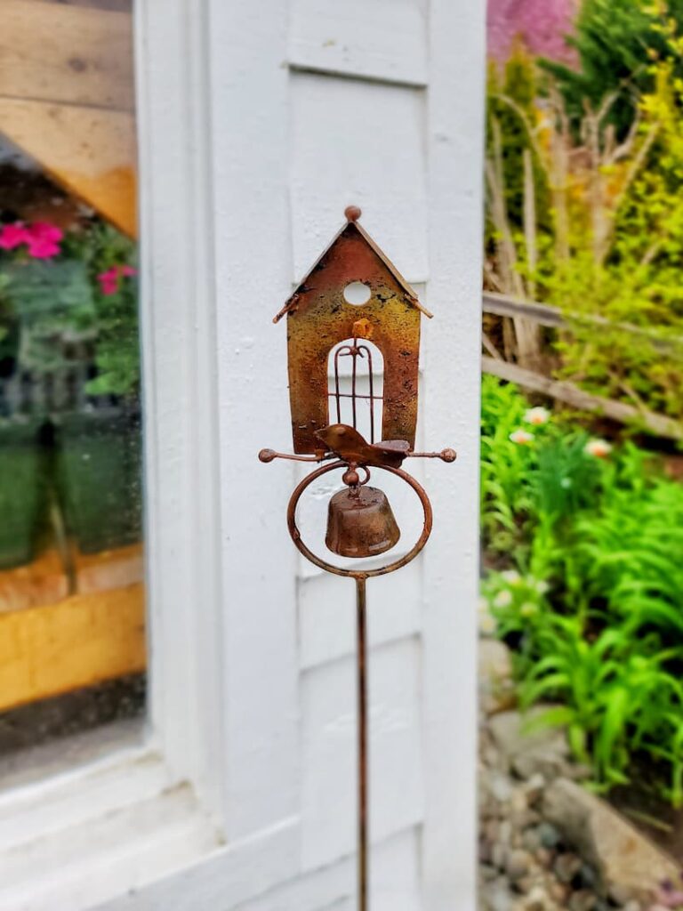 birdhouse garden stake