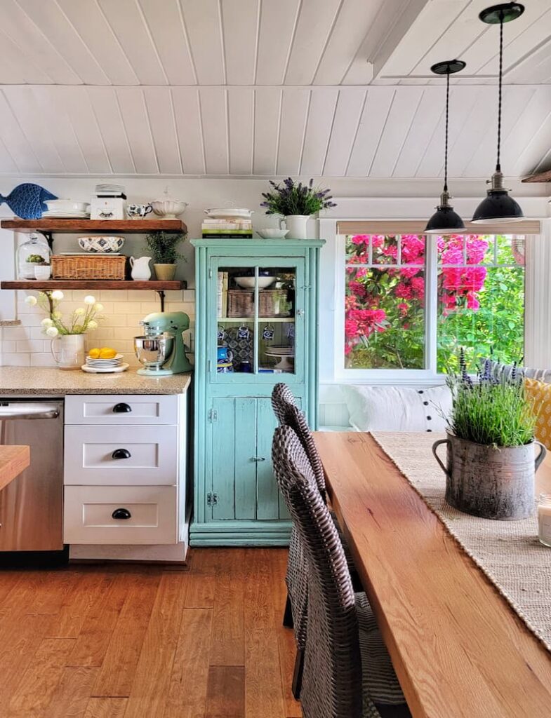 summer cottage beach house kitchen