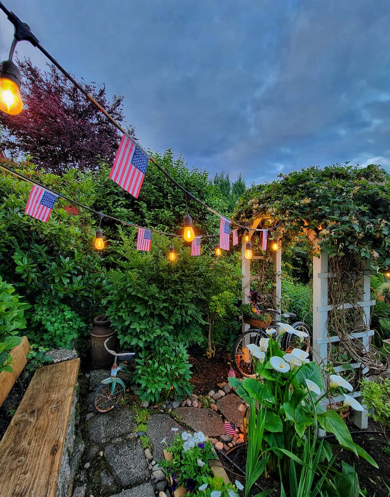 4th of July garden decor evening view