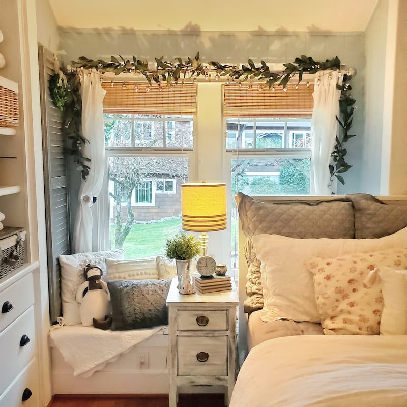 planning ahead for Christmas decor - bedroom decorated for Christmas