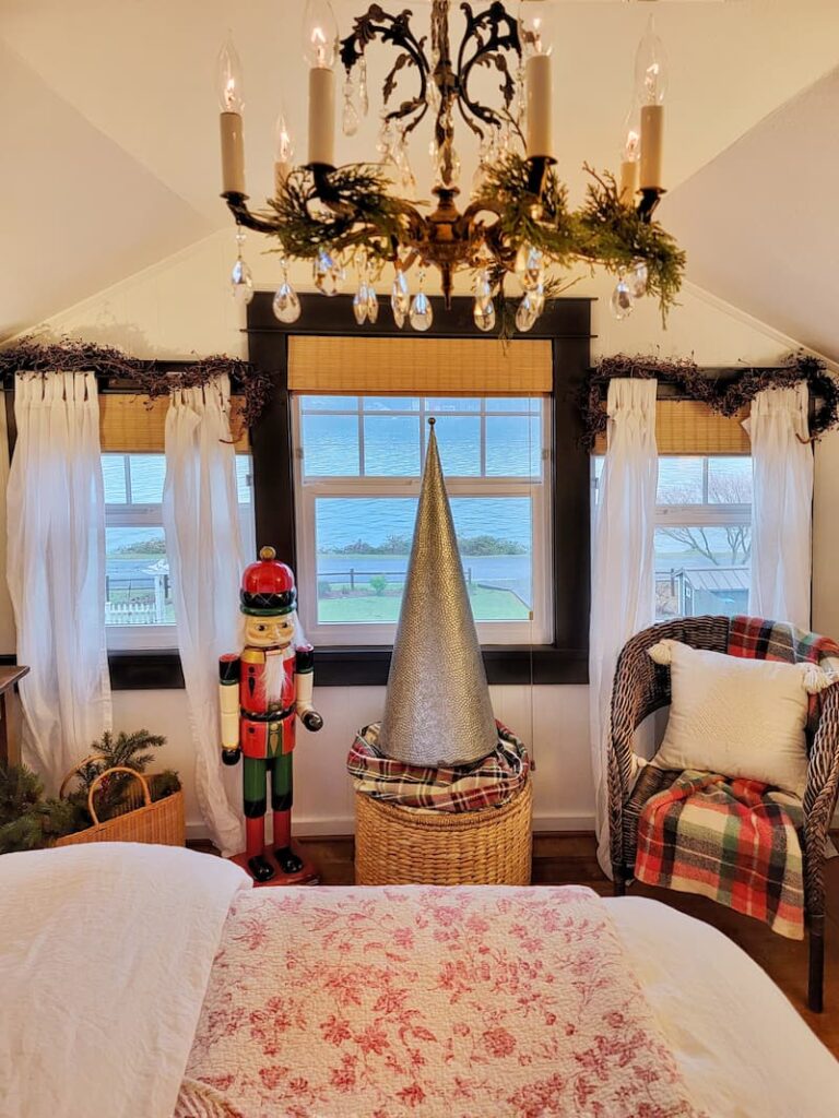 traditional Christmas decorations in bedroom