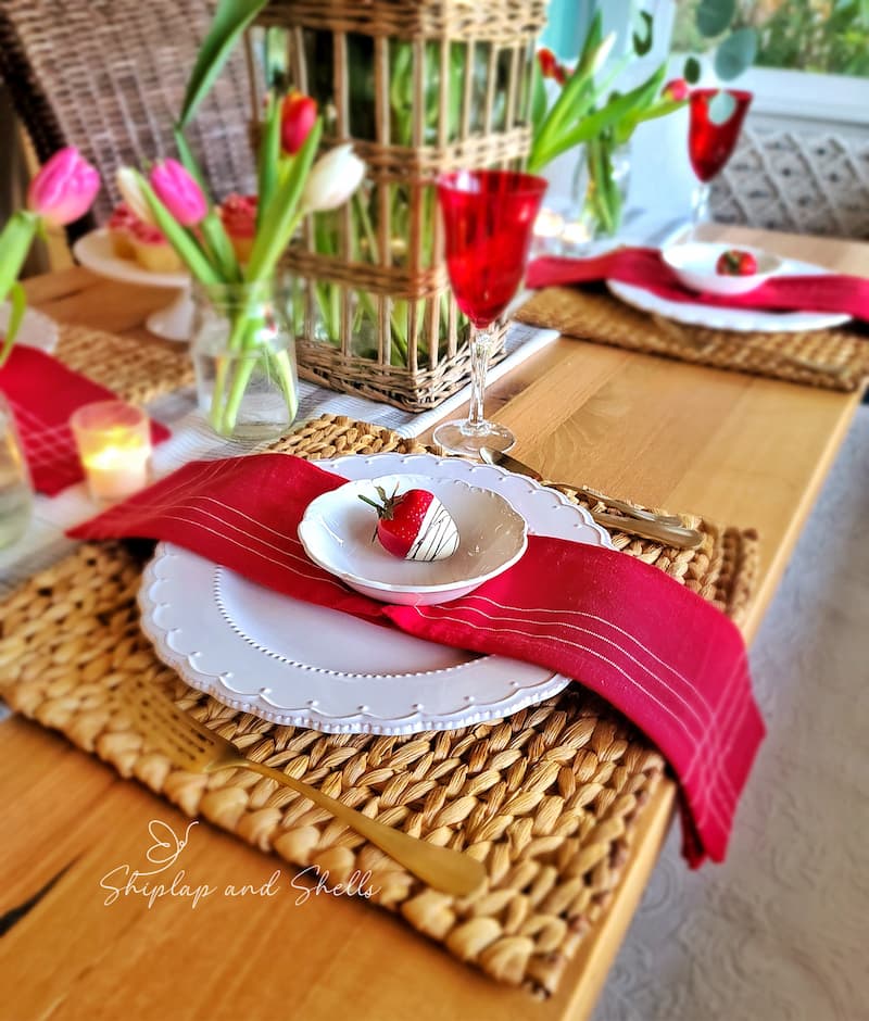  Valentine's Day table setting