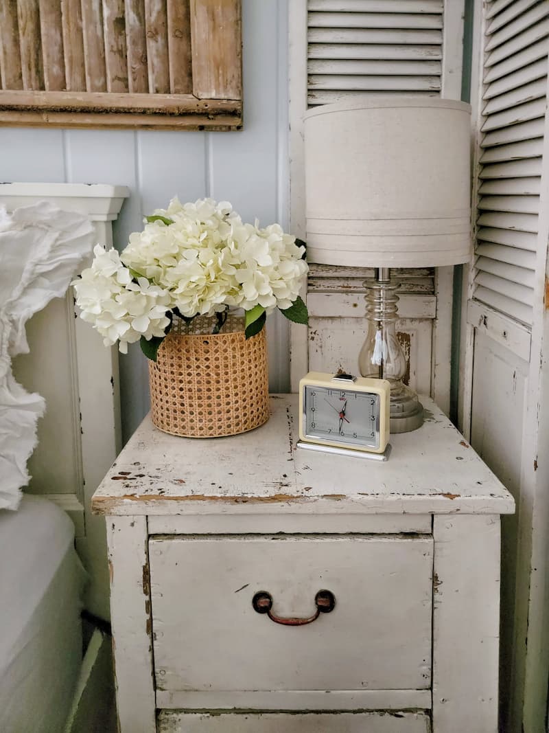 Spring Cottage Home Tour and Simple Decorating Ideas - Shiplap and Shells