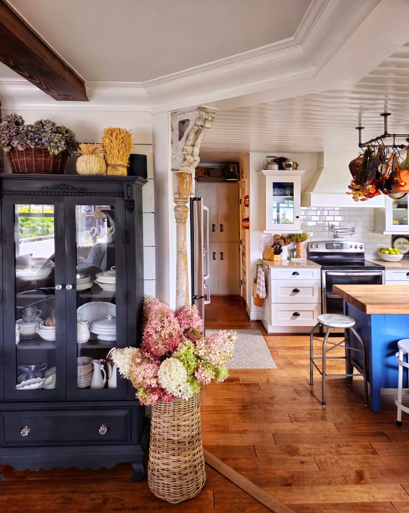 neutral fall decor ideas:  kitchen and living room view