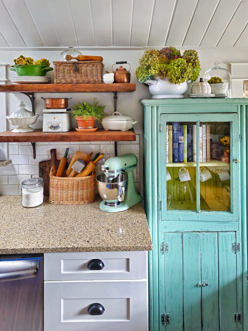 Fall Kitchen Decor Ideas - The Turquoise Home