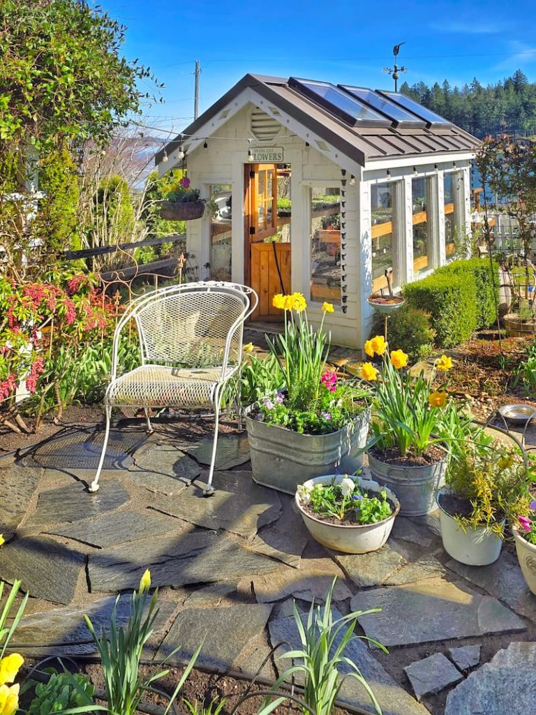 spring gardening checklist:  spring container garden and greenhouse