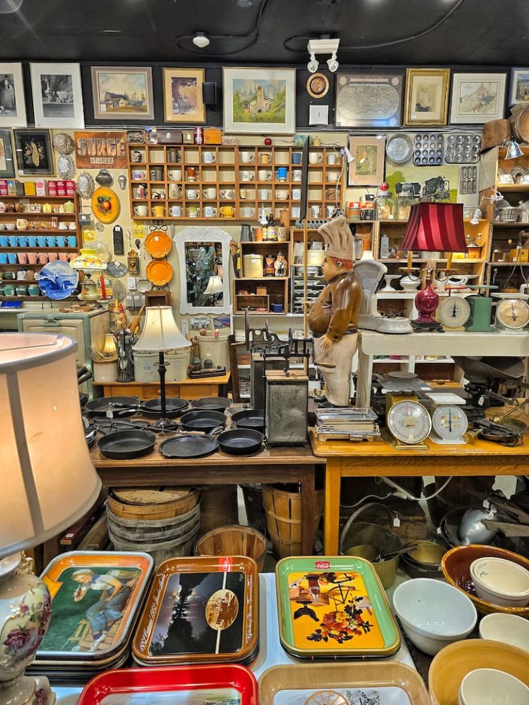 antique shop in Brentwood Bay