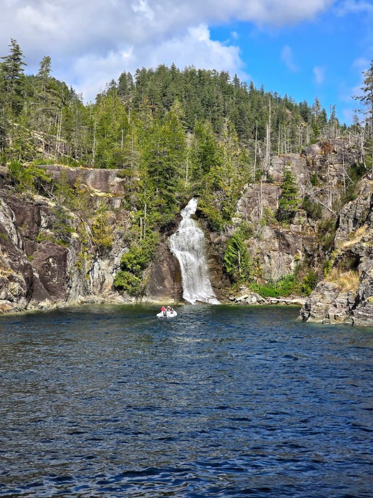 Teakerne Arm waterfall