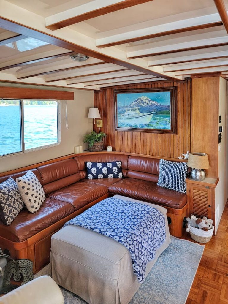  interior boat tour: salon living area