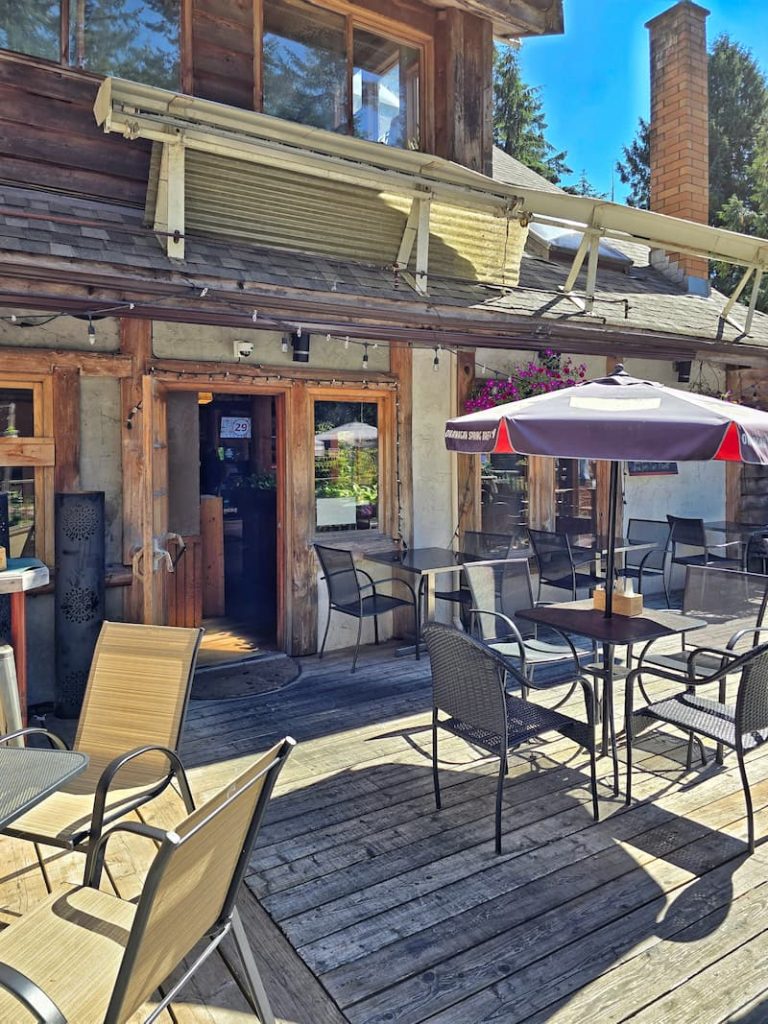 Hummingbird Pub, Galiano Island