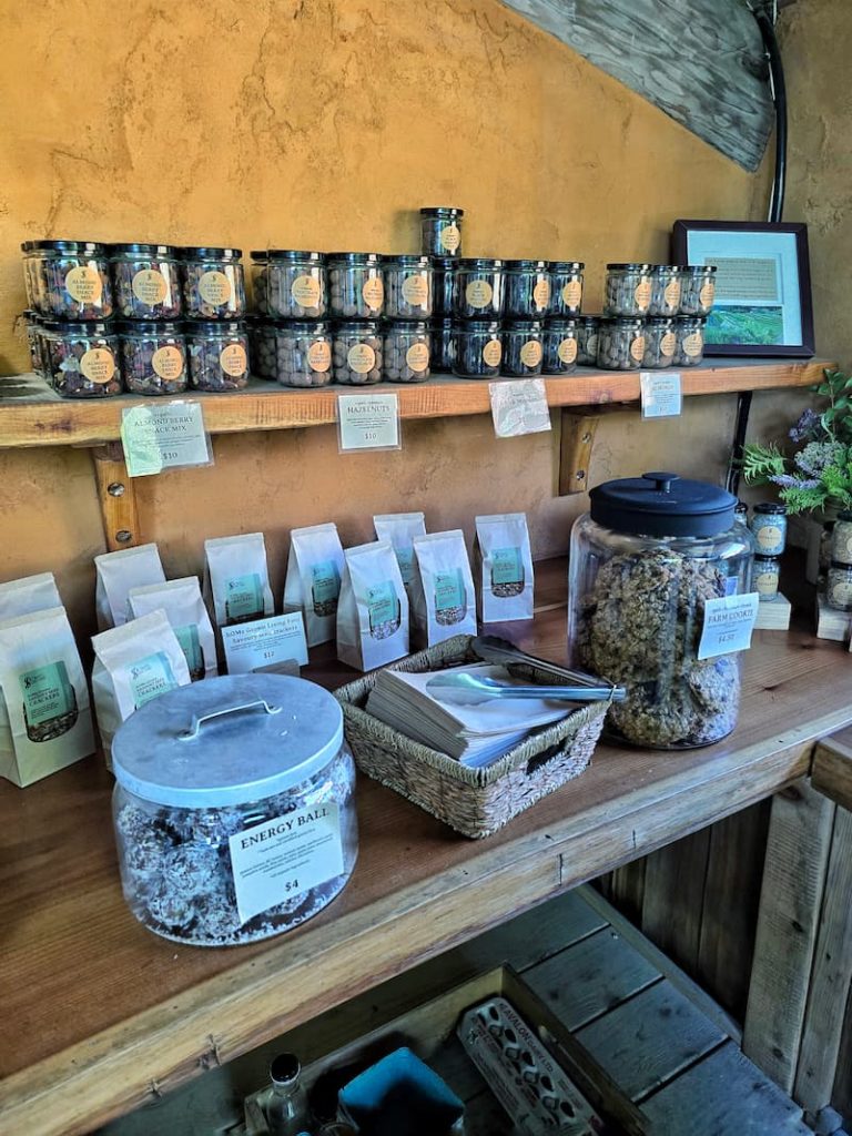 Stowel Lake Farm Stand