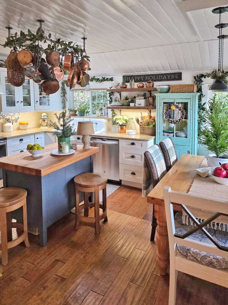 Embrace Christmas Charm with These Classic Decor Ideas: cottage kitchen decorated for Christmas