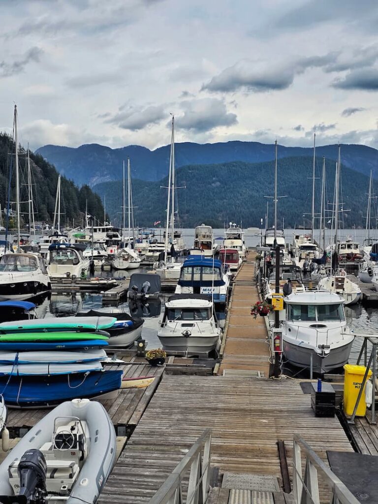 Deep Cove Yacht Club