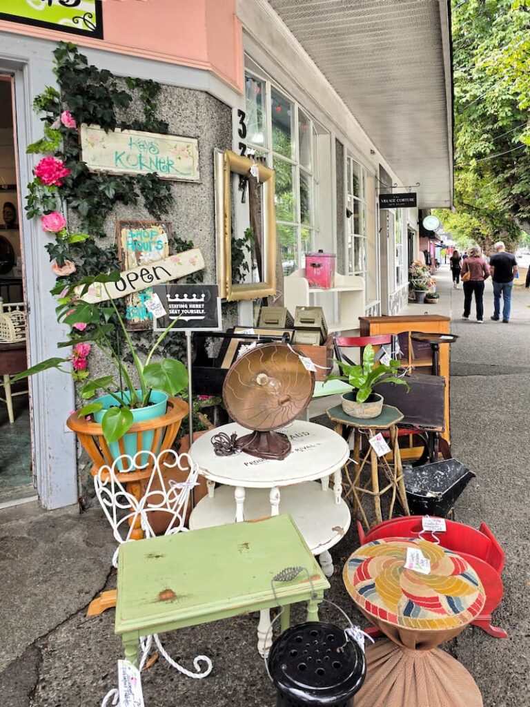 Kay's Korner antique shop in Victoria