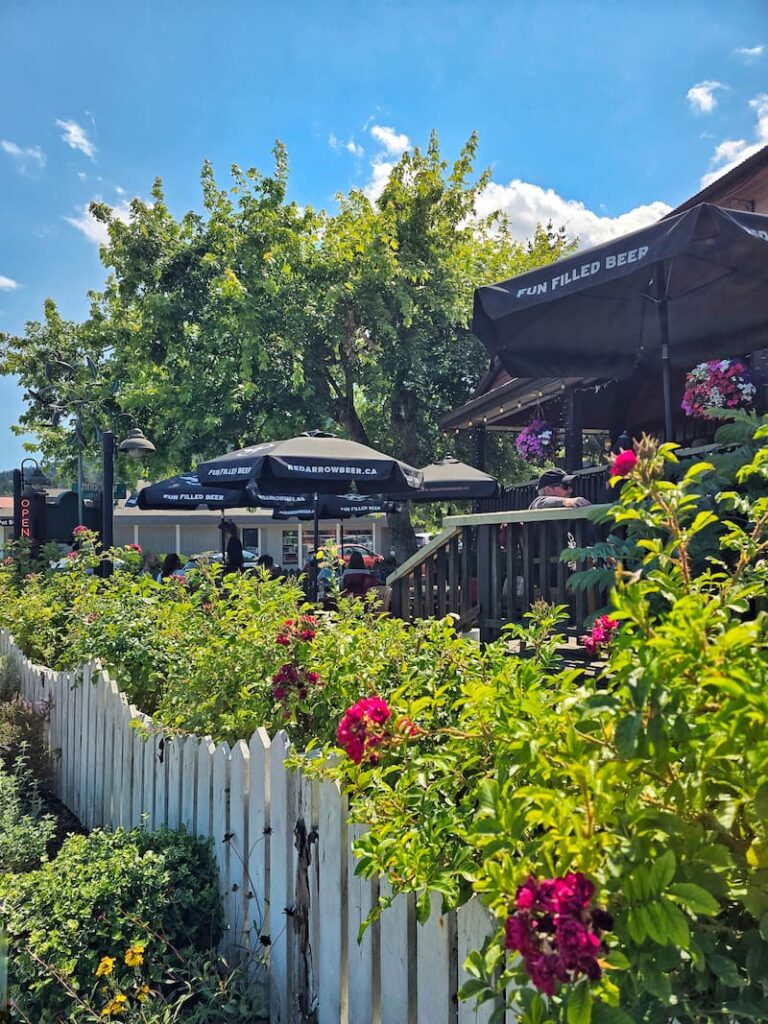 Salt Spring Inn patio area with black umbrellas